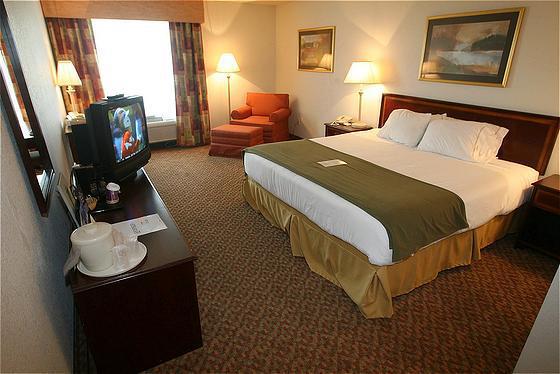 Holiday Inn Express & Suites - Worthington, An Ihg Hotel Pokój zdjęcie